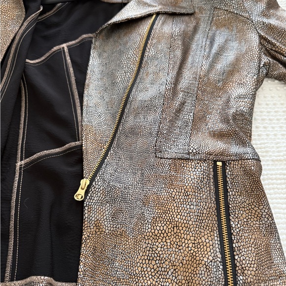 Metallic Jacket - Picture 3 of 8